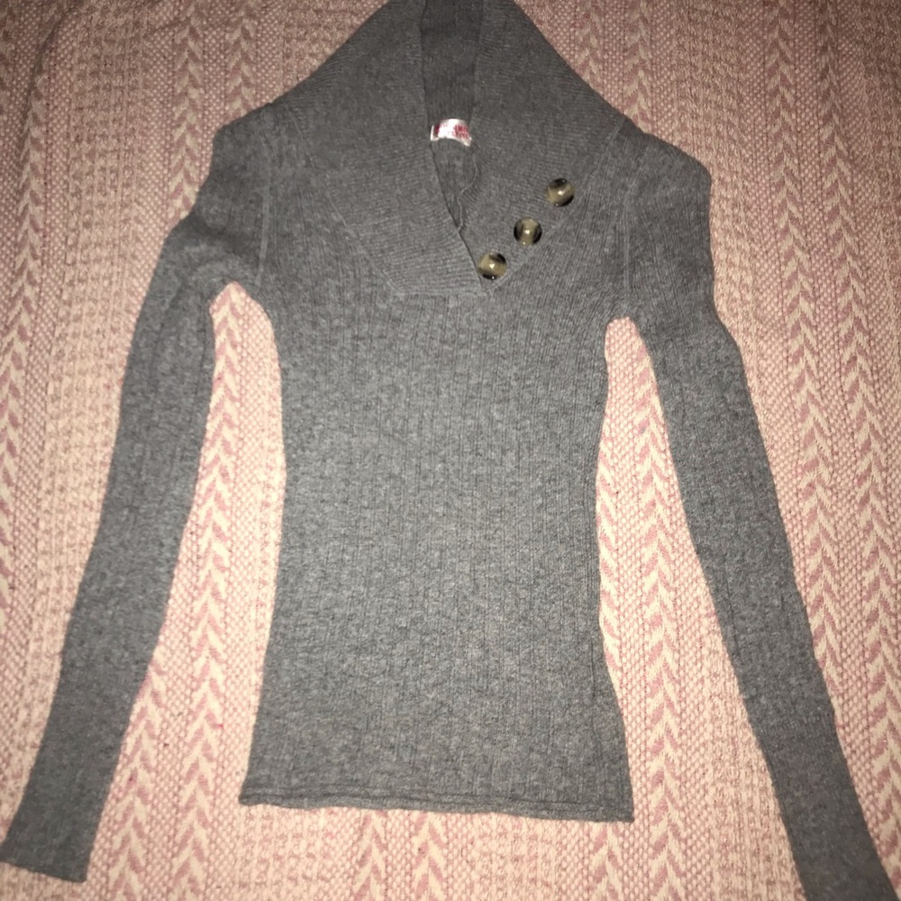 Gray sweater